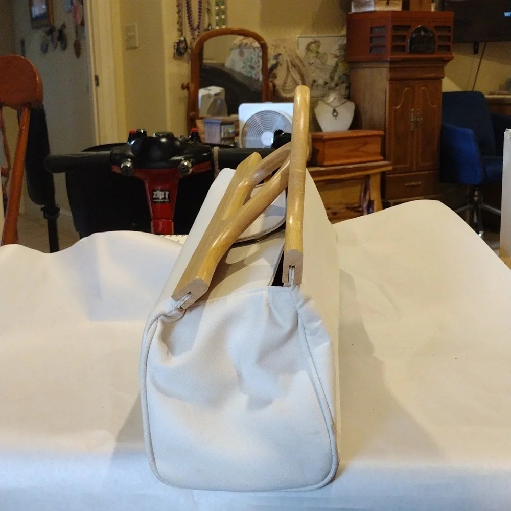 Estee Lauder bag - Picture 2 of 4